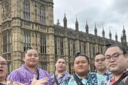 海外「日本の相撲取りがロンドン観光。見ていてとても楽しくなった！素晴らしい人達だ！」