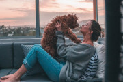 犬を亡くした飼い主が未開封のペットフードを返品できるか購入元に問い合わせたところ、驚きの神対応が待っていた