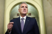 米政府機関停止の危機！不法移民対策やウクライナ支援を巡り与野党対立激化…米政府閉鎖確率が90％に上昇[海外の反応]