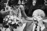 外国人「娘の結婚式に感動する父親の写真を集めてみた！」