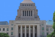 菅首相は日本がどうにもならなくなった時に逃げた…？菅総理は安倍総理から全てを学んだ！「年老いた首相は仕事の負担に耐えられない」「驚きはない」海外の反応