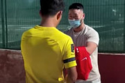 韓国「尊敬する」久保建英の器の大きさに韓国感動！イ・ガンインのユニを出した韓国人にサインをする聖人【海外の反応】