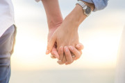 海外「選択の自由だ！」日本の既婚女性の夫婦別姓に対する見方に海外興味津々！(海外の反応)