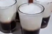 インドの「お茶の淹れ方」が海外で話題に←これ絶対手のひらにこぼれてるでしょ…
