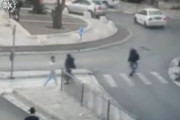 海外「ユダヤ人を刺して警察に撃たれるパレスチナ人通り魔」