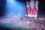 中国人「これが日本を選んだ理由」イニエスタ夫妻、サポの特別チャントと特大フラッグに涙【海外の反応】