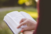 「逆に、人が学ぶのに遅すぎると思うものは何ですか？」回答いろいろ