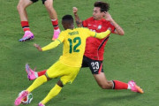 韓国人「私のミスだった」ワールドカップデビュー戦で失点に関与したイェンスが自責の念→韓国人「お前のせいじゃない、監督のミスだ」