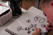 いたずら描きボーイ。数学の授業よりいたずら描きが大好きな男の子がSNSで有名に