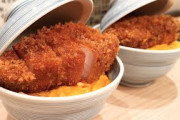 【海外】「信じられないクオリティだ」日本一分厚いカツ丼を外国人が大絶賛！