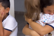 入院した小さな妹と13日後に再会…お兄ちゃんとお姉ちゃんの涙が止まらない