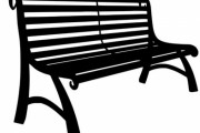 「ランチ中に『小さいやつ』がやってきて、このひと月ほど一緒に食べている…」ロマンチックな光景