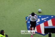 韓国ネチズン反応：バレンシアの18歳イ・ガンインが21世紀生まれ初のリーガ退場…試合後には涙も