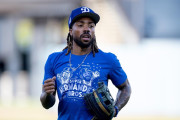 ドジャース世界一メンバーのカブス入りにMLBファン騒然！←「幸運を祈る！」（海外の反応）