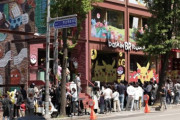 こどもの日「ポケモン特化店舗」オープン…開店前に500人以上行列＝韓国の反応