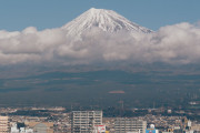 海外『マジで別格』息をのむ富士山の写真に世界が興奮