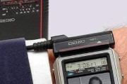 外国人「日本は40年以上前にスマートウォッチを発売してたらしいぞ」