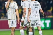 フランス人「孤軍奮闘だ」中村敬斗、右足一閃でゴール！今季5戦3G2Aの活躍！現地サポから称賛続出！【海外の反応】