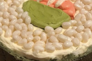 外国人「寿司をイメージしたケーキを作ったので見てくれ！」