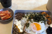 【画像あり】韓国人「日本は韓国の文化植民地」日本で韓国式弁当が人気に！日本で良く売れている韓国式弁当がこちら‥　韓国の反応