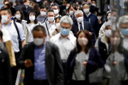 海外「日本らしい」日本企業がマスク問題を名刺で解決！（海外の反応）