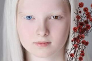ロシアのミステリアスな美少女（アミナ・エペンディエバさん）