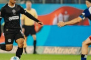 ドイツ人「上手すぎる」日本代表MF藤田譲瑠チマ、絶品アシスト！ダービー勝利に貢献で現地サポが絶賛！有名YouTuberも獲得を進言！【海外の反応】