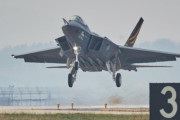 【誇らしい！】韓国人「韓国が韓国型超音速戦闘機KF21「ボラメ」2号機の初飛行に成功！」35分間飛行　韓国の反応