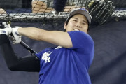 【海外の反応】大谷翔平が打撃練習で150m弾＆テオへの完璧ノックを披露「これを見て心が少し晴れた」