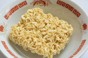 海外「囚人がインスタントラーメンを通貨に！？」刑務所のユニークなキャンペーンが話題に