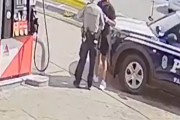 海外「アメリカ、盗みをした後に警官の銃を奪おうとして撃たれる男」