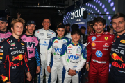 海外ファン「レッドブル・ファミリーの絆…？」F1 75周年イベントでのドライバー集合写真に様々な声！【海外の反応】