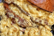 外国人「アメリカらしさを感じる料理をお前らに見せていく！」