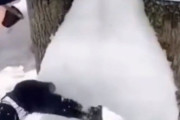「何ができるの？」お手軽だけど妙にクリエイティブな雪の彫像