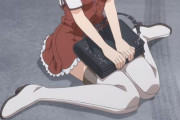 外国人「なんで日本アニメの女の子はこんな座り方するの？」