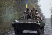 ウクライナ軍、敵の戦車や戦闘車両を奪いすぎてロシアが最大の武器供給国になってしまうｗｗｗｗ