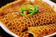 香港人「牛の胃袋の料理を食べてるのって俺達だけですかね？」
