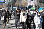 【韓国人】「インフル大流行中なのに密集地でマスクしないとかバカでしょ」←反応「日本人の方がもっとしてないからウチはまだマシ」