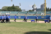 【悲報】新荘スタジアムの芝がハゲてて「恥ずかしい」理由は台湾はチアガールにお金をかけているから