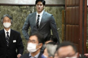 韓国人「大谷翔平の顔と体のバランスがおかしい件」