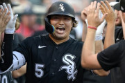 【海外の反応】村上宗隆が大谷＆PCAに並ぶ27号決勝弾！「1カ月間も離脱してこれ」「スイングの理想形」