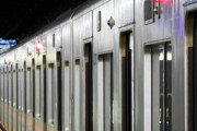「ジョーカー」に扮して電車内で大暴れ...「日本でのテロは常に世界レベル」「ジョーカーの最期のように、掴んでビルから落とそう...」海外の反応