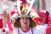 【海外の反応】ド軍ファン「大谷はうちにも兜パフォーマンスを持ち込むのか？」
