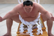 韓国人「どんだけ重いんだよｗｗｗ」 日系航空会社、相撲力士たちの大勢の搭乗により飛行機を増便…