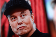 【海外】「イーロン・マスクが語る！3I/ATLASは本当にエイリアンの宇宙船なのか？」