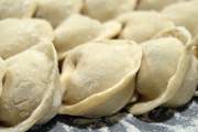 ビックリ！世界最大の餃子を食べてみた結果ｗｗｗｗ「彼らは陽気」「リスキーな餃子」海外の反応