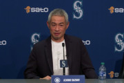 イチローがマリナーズからの粋な発表を聞いて涙をこらえる様子に全米涙！←「レジェンド」（海外の反応）