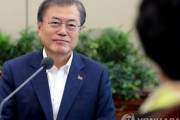 韓国人「韓国がベネズエラの様に成りそうだ」文大統領の国政支持率が41%に急落し、就任後最低、否定評価49%」　韓国の反応