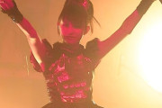 BABYMETALのパースのショーでのMy Queenのビデオ　“すぅの声は完璧だ！”　【海外の反応】