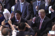 トランプ大統領が大相撲を観戦　升席を改造してソファを設置